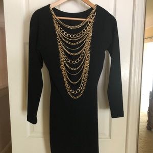 Andrea Jovine, Size M. Chains in the back